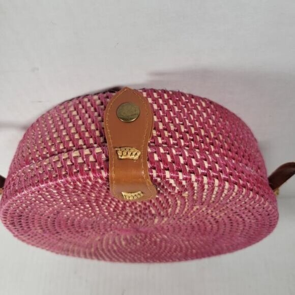 Boho Round Beach Summer Cottage Coastal Boho Hippie Straw Woven Crossbody Bag - Picture 3 of 8